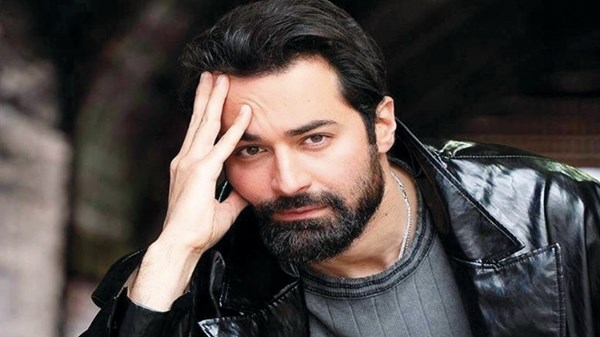 أحمد حاتم يصوّر «أول ليلة» أحمد حاتم يصوّر «أول ليلة»