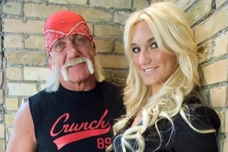 25 مليون دولار.. لماذا استبعدت ابنة هوجان من قائمة ورثته؟