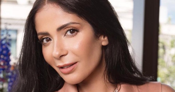 منى زكي اقتربت من رجالات 'مافيا 2'