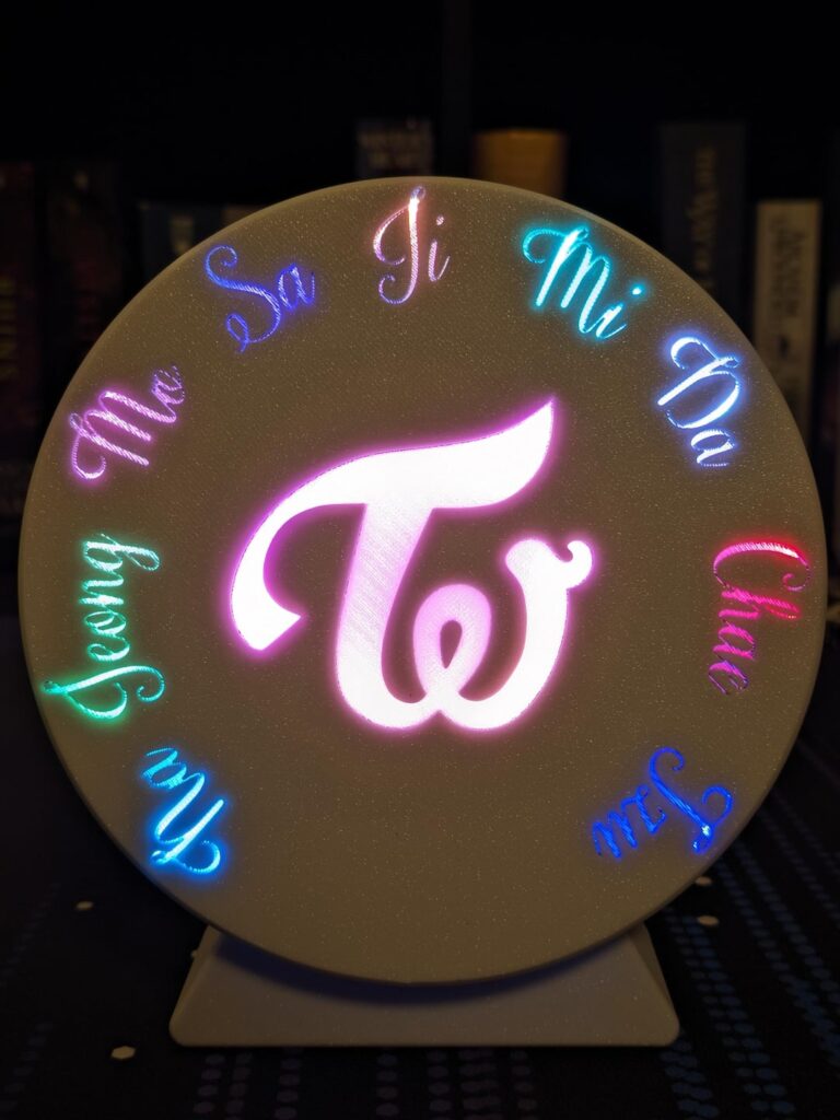 هبة عرض LED مرتين - العلبة المطبوعة ثلاثية الأبعاد و PCB صممها!