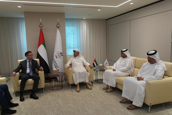 الظالعي يبحث مع سفير كازاخستان تطوير الرجبي