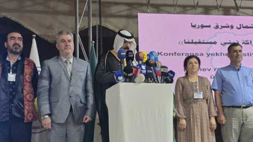 مؤتمر "الإدارة الذاتية" في الحسكة يطالب بدستور يضمن "لا مركزية الحكم"