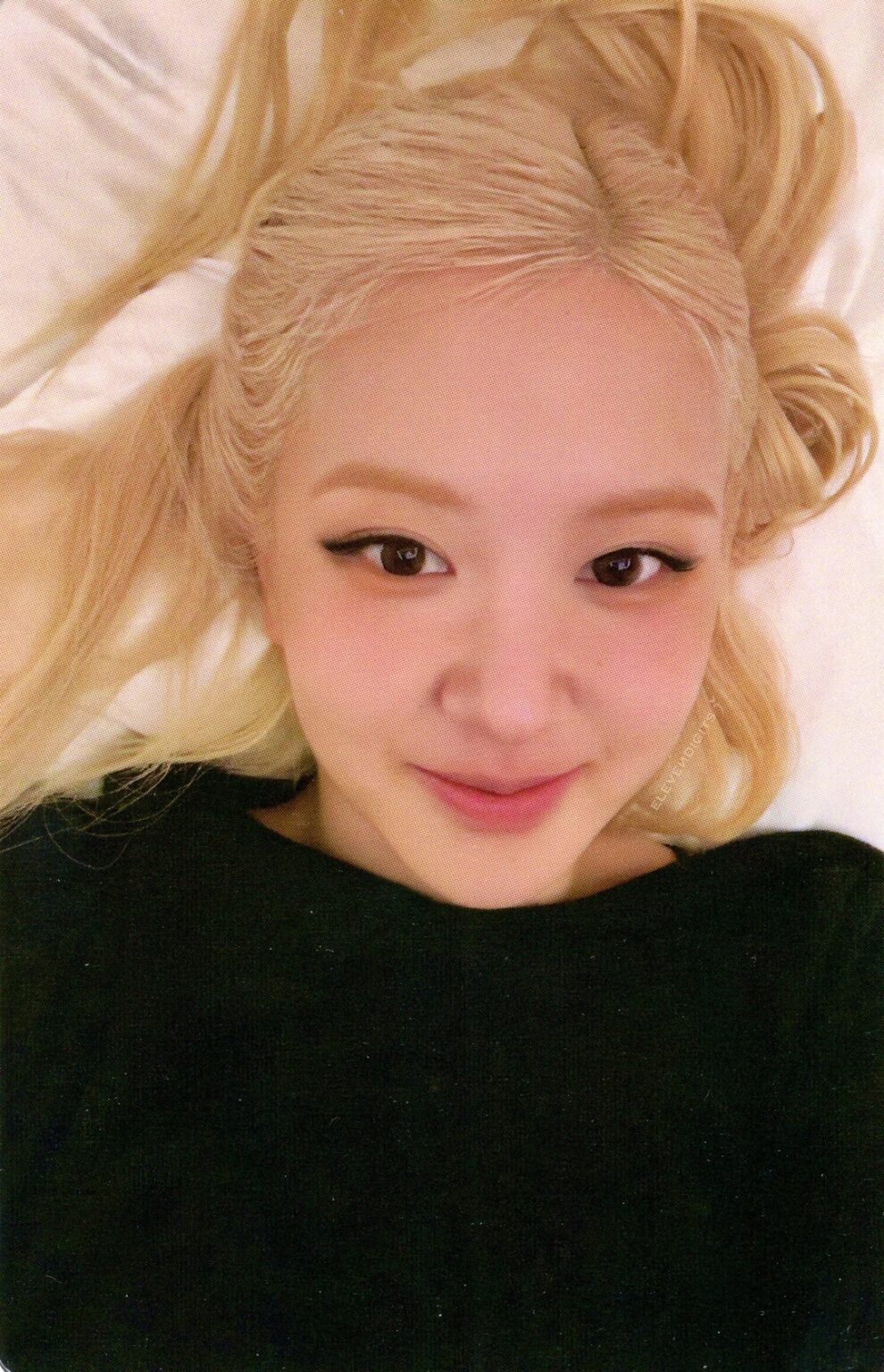 Rosé - 'Rosie' Singapore PhotoCards الحصرية