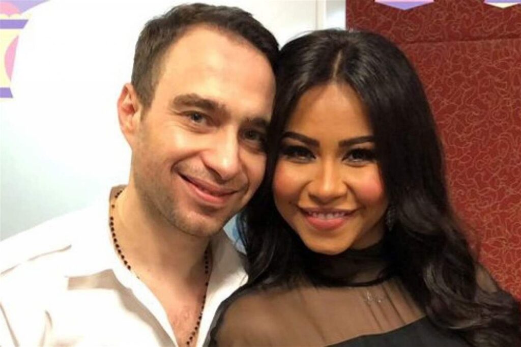 محامي شيرين عبد الوهاب يكشف مفاجأة عن بلاغها ضد حسام حبيب