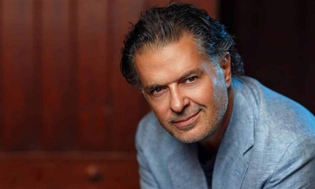 نقيب المهن الموسيقية يهاجم راغب علامة مرة جديدة: حضن وقبل! نقيب المهن الموسيقية يهاجم راغب علامة مرة جديدة: "حضن وقبل"!