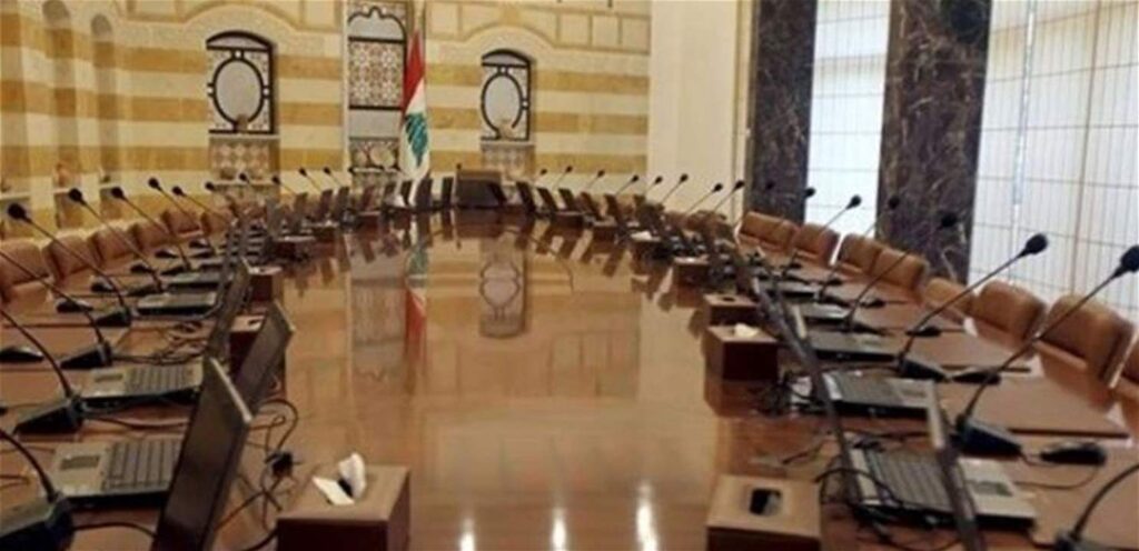 مسؤول في حزب الله يُعلّق على قرار الحكومة: لن يُنفّذ!