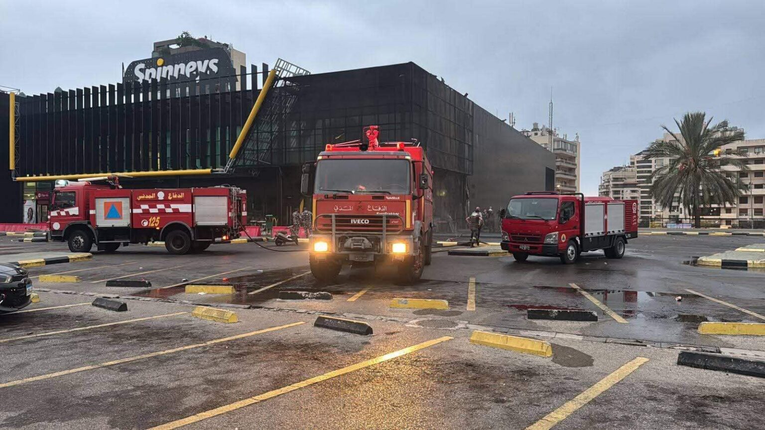 حريق هائل في "سبينيس" - جناح!