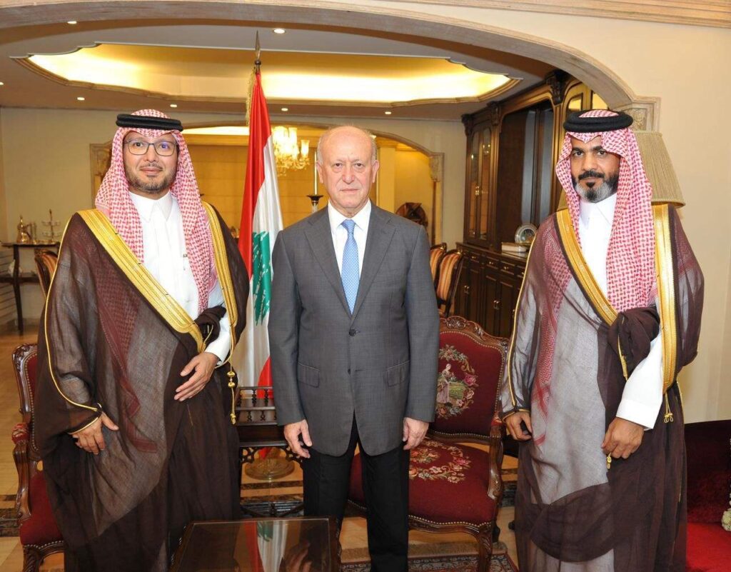 بالصور: السفير السعودي في طرابلس.. ولقاءات مع النواب