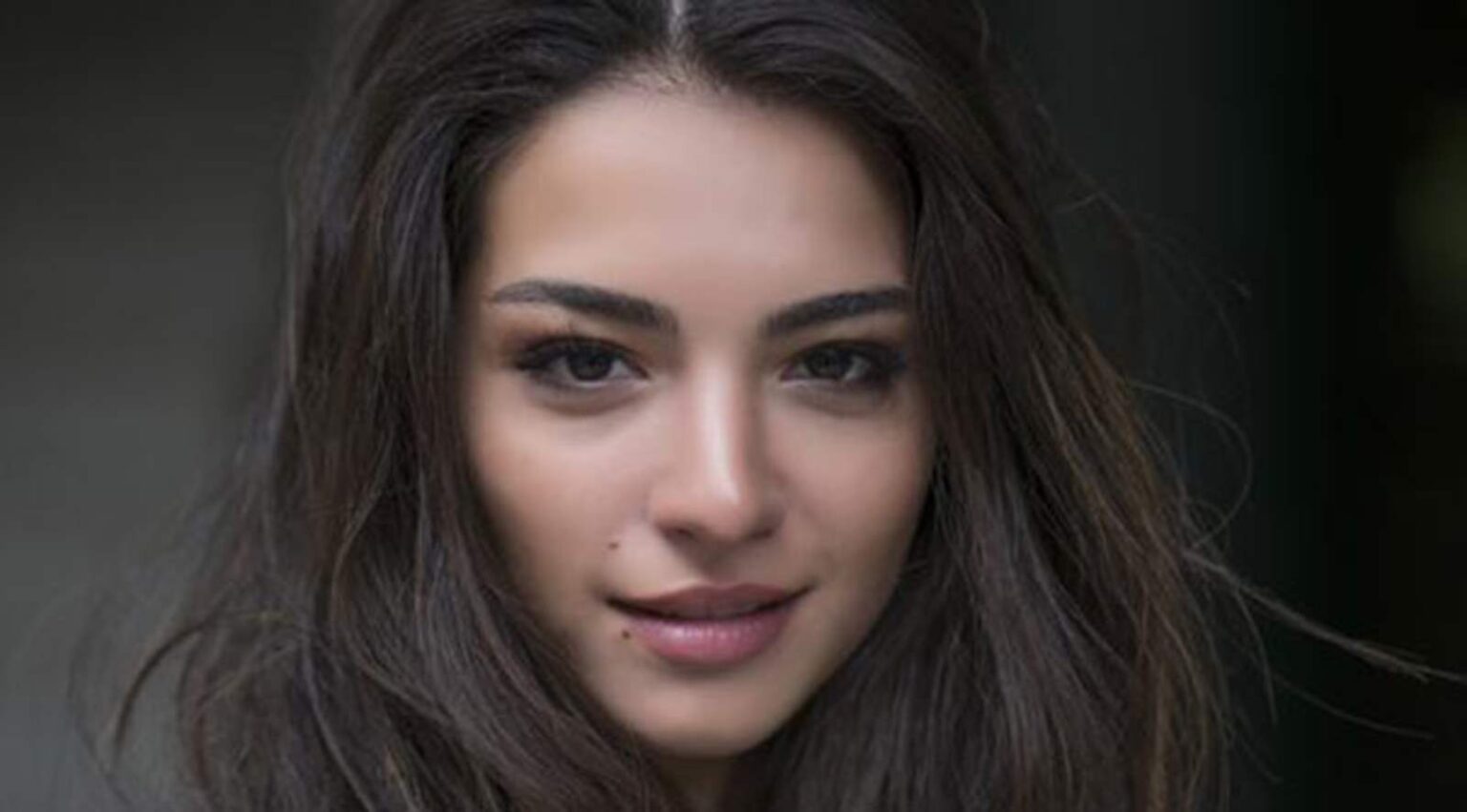 ميليسا اصلي باموك تفـ ـجر غضب الشارع التركي بعد الكشف عن انتمائها لغير "تركيا"!