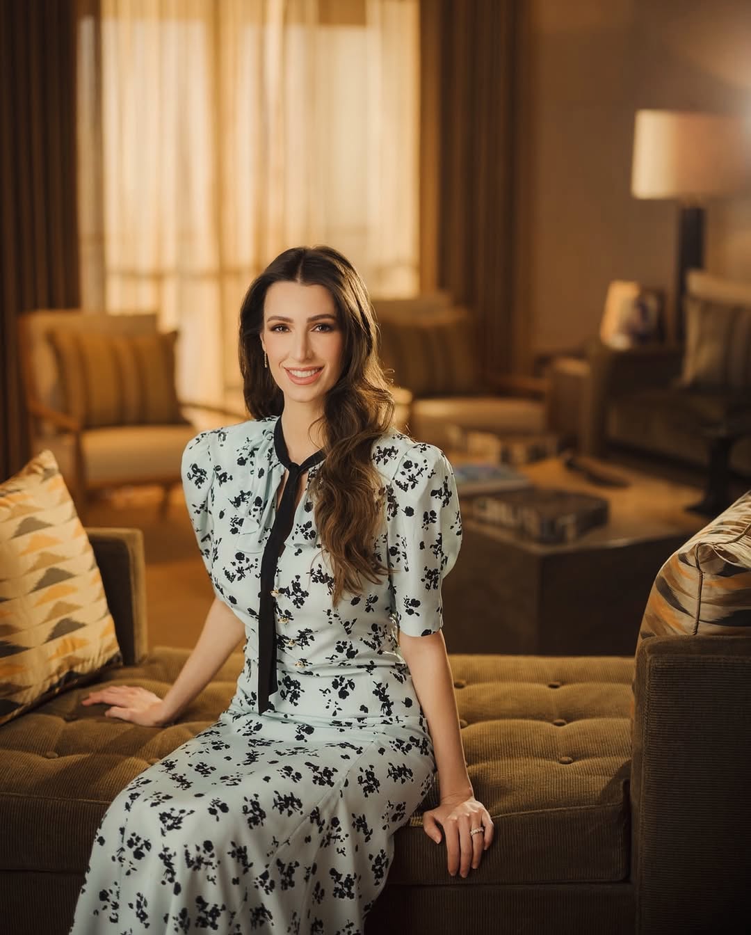 فستان الاميرة رجوة الحسين الانيق من اشهر البراندات العالمية (انستغرام)