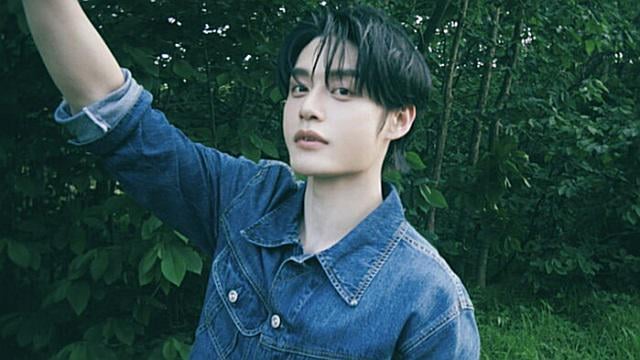 Zerobaseone Kim Jiwoong يتبرع 10 ملايين وون لضحايا الفيضانات: "يأمل في المساعدة في الانتعاش"