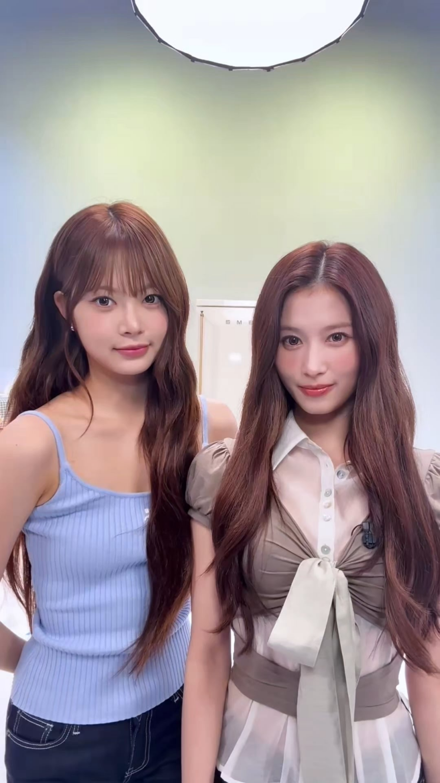 250801 Le Sserafim Tiktok Update - تم بناء مرتين Sana 💟 (مع Hong Eunchae)