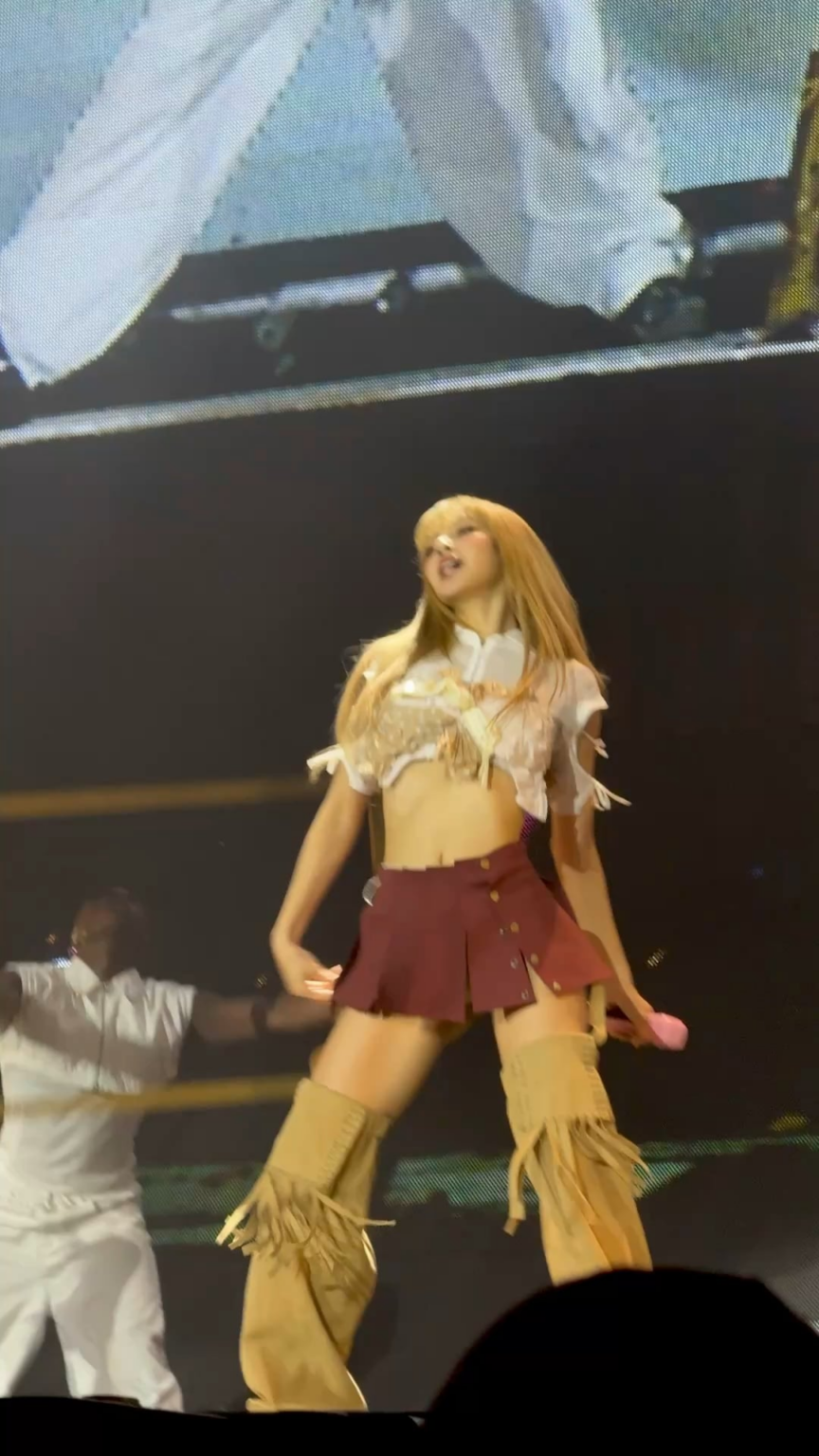 250815 استمتع بهذه اللحظات المذهلة! 👯‍♀