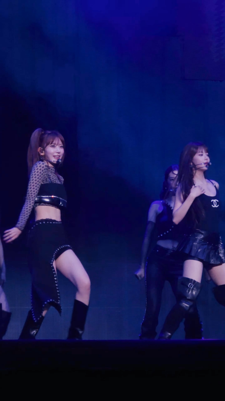 250810 le sserafim tiktok update (2) - Boom Boom Now🎯 @ 2025 le sserafim Tour 'Easy Crazy Hot' في Bangkok Day 1