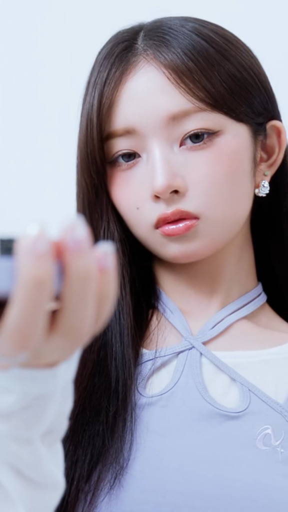 250828 Luna Makeup الرسمي Instagram Reels Update with REI