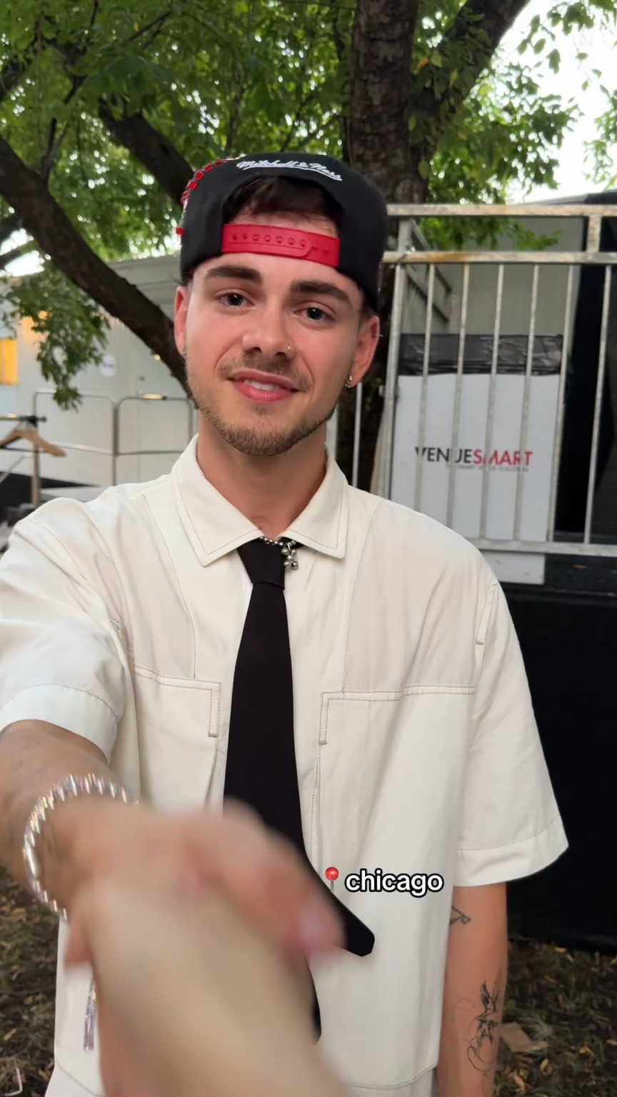 250830 Corbynbesson Tiktok Update - "Hi Tzuyu"