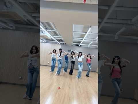 Ive - xoxz (تحدي الرقص) (250818)