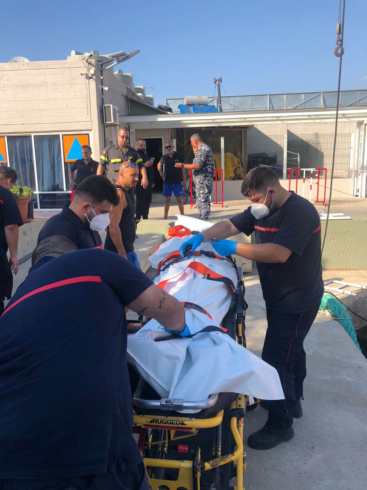 جثّة المظلّي  (الدفاع المدني)