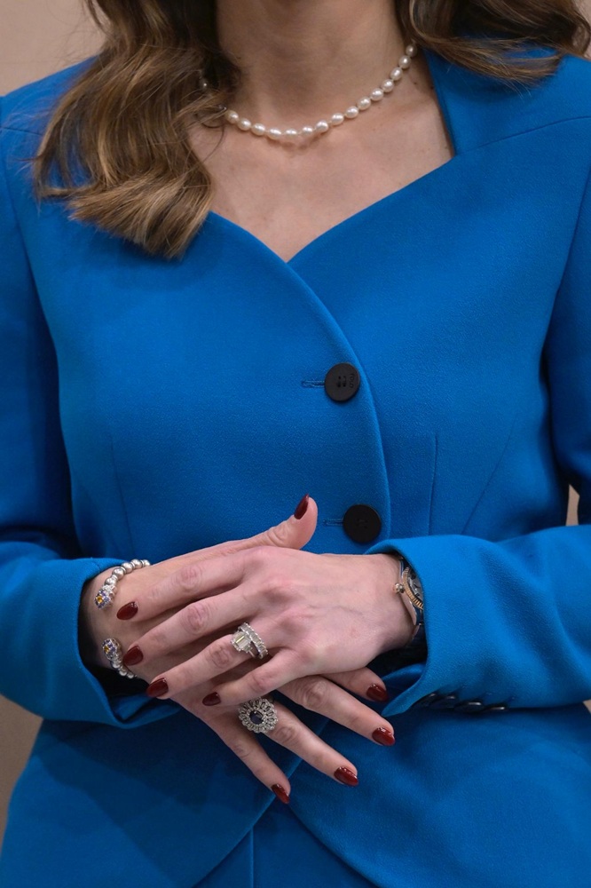 مجوهرات مورغان أورتاغوس والرسائل الدبلوماسية (تصوير الزميل نبيل اسماعيل)