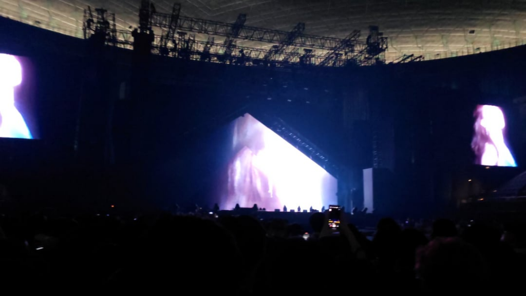 هل تمكن أي شخص من تسجيل الطول الكامل لهذا الفيديو؟ أو ربما تذكر أسماء كل فصل؟