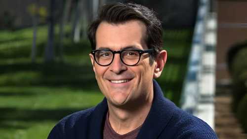 لماذا اختار تاي بوريل نجم "Modern Family" الابتعاد عن هوليوود؟