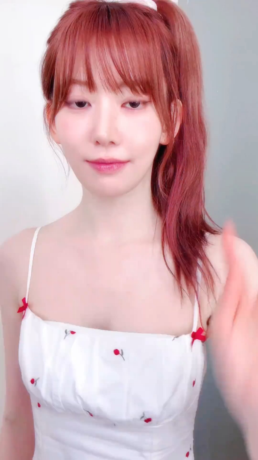 250816 تحديث Le Sserafim Douyin مع Miyawaki Sakura - أوه ، ليس سيئًا ~ 🫣