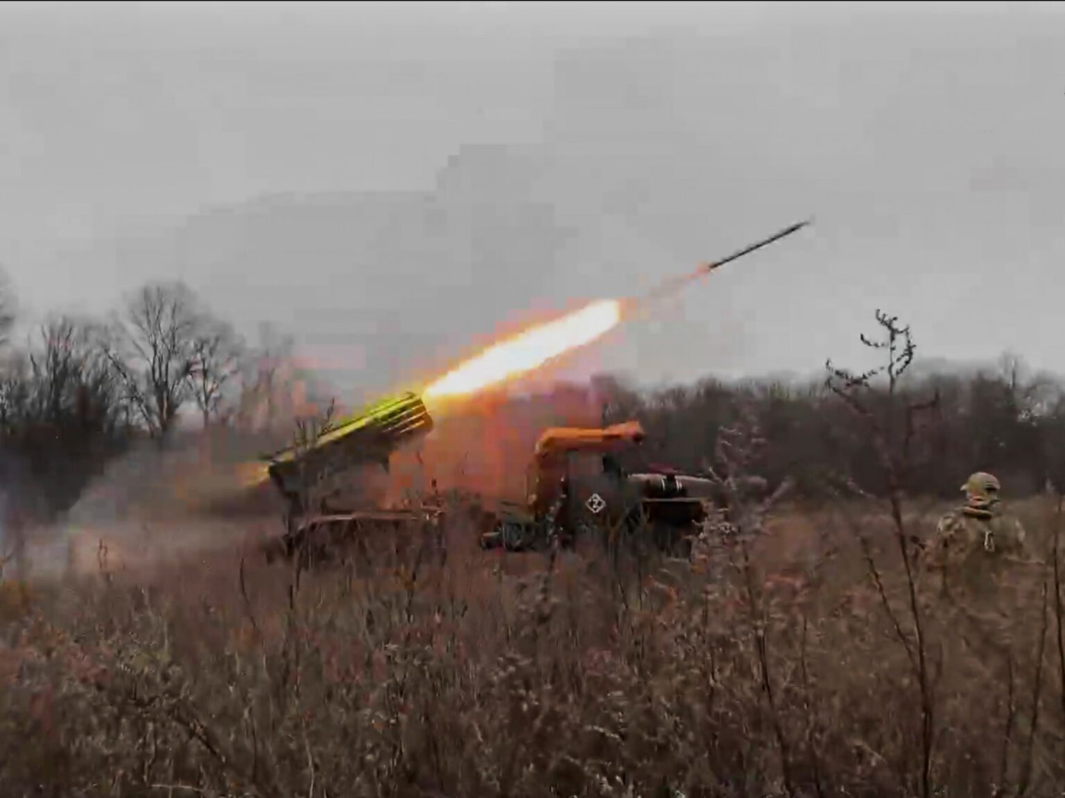 هجمات متبادلة بين روسيا وأوكرانيا وترامب يجدد تهديد موسكو بالعقوبات | أخبار هجمات متبادلة بين روسيا وأوكرانيا وترامب يجدد تهديد موسكو بالعقوبات | أخبار