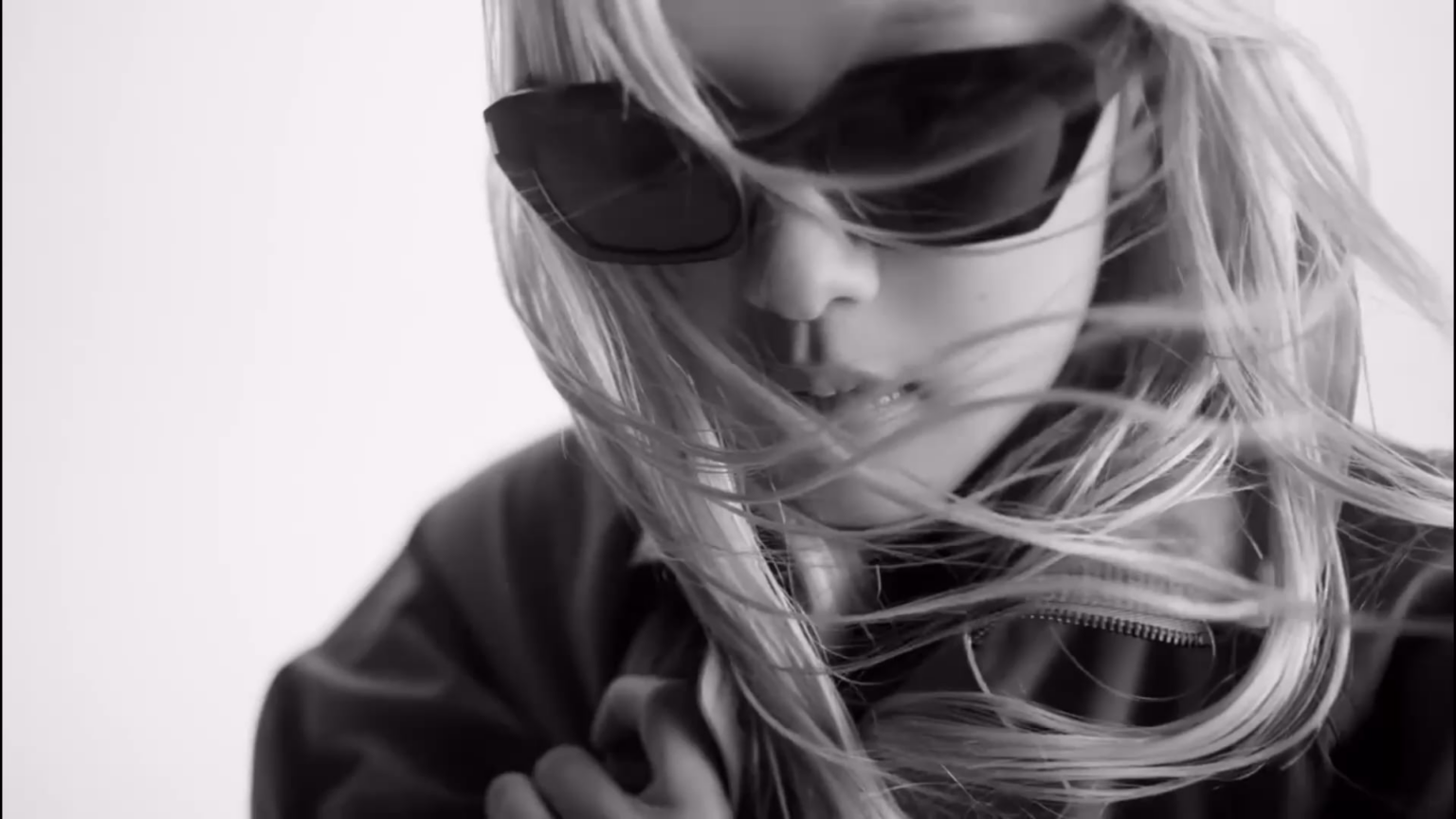 الورد لسانت لوران