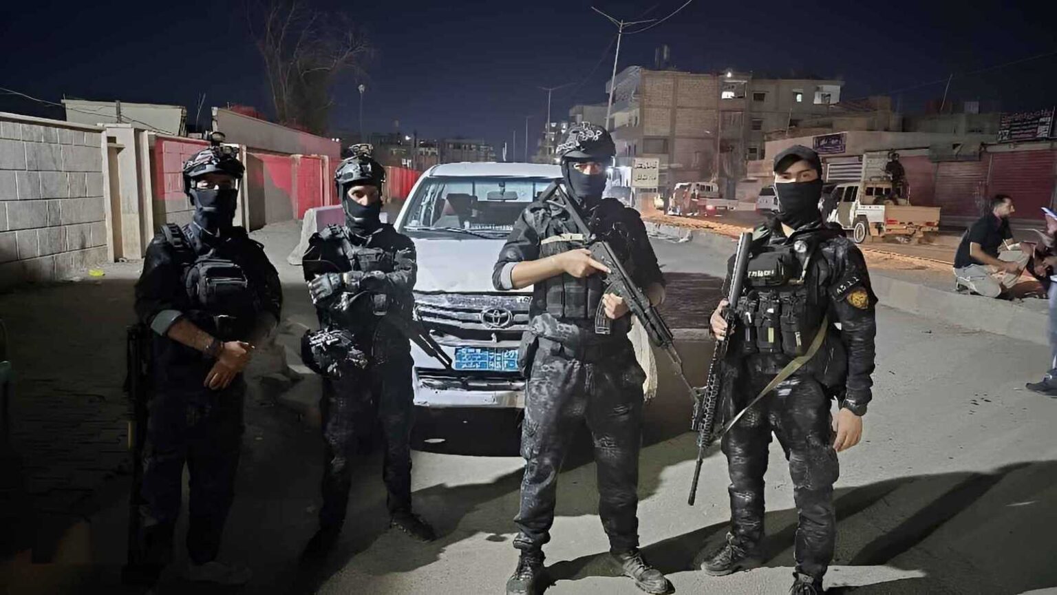 “قسد” تحبط محاولة فرار جماعي من سجن الكلاسة في الحسكة (فيديو) المرصد السوري يكشف هوية مرتكبي الإعدام الجماعي في السويداء