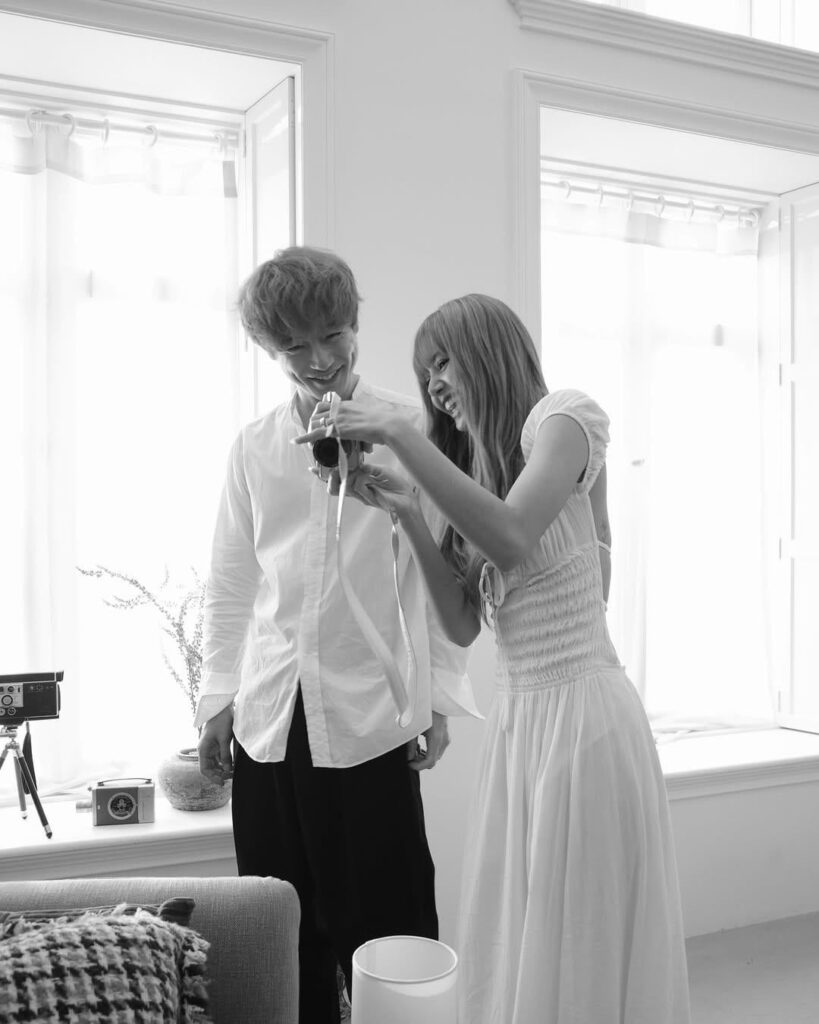 25081 (Llouight (Lvige) ealchari.