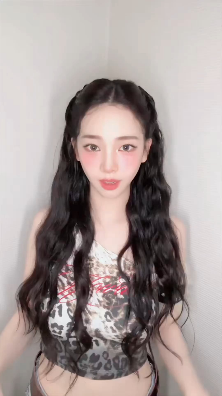250810 AESPA Tiktok Update مع Karina