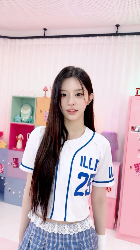 250828 ive تحديث Tiktok الرسمي مع Leeseo (الفذ. illit minju) - xoxz (التحدي)