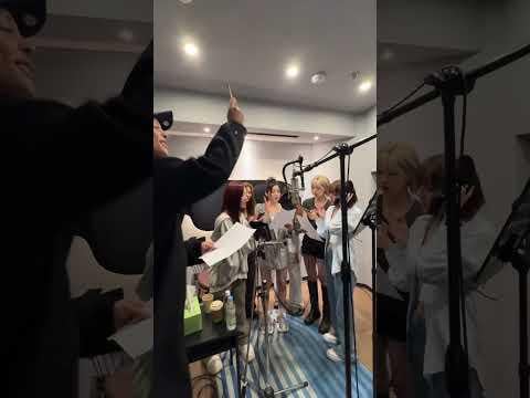 Pabllo Vittar & Nmixx - التعاون الفردي: Mexe (التسجيل وراء الفيديو الدعائي)