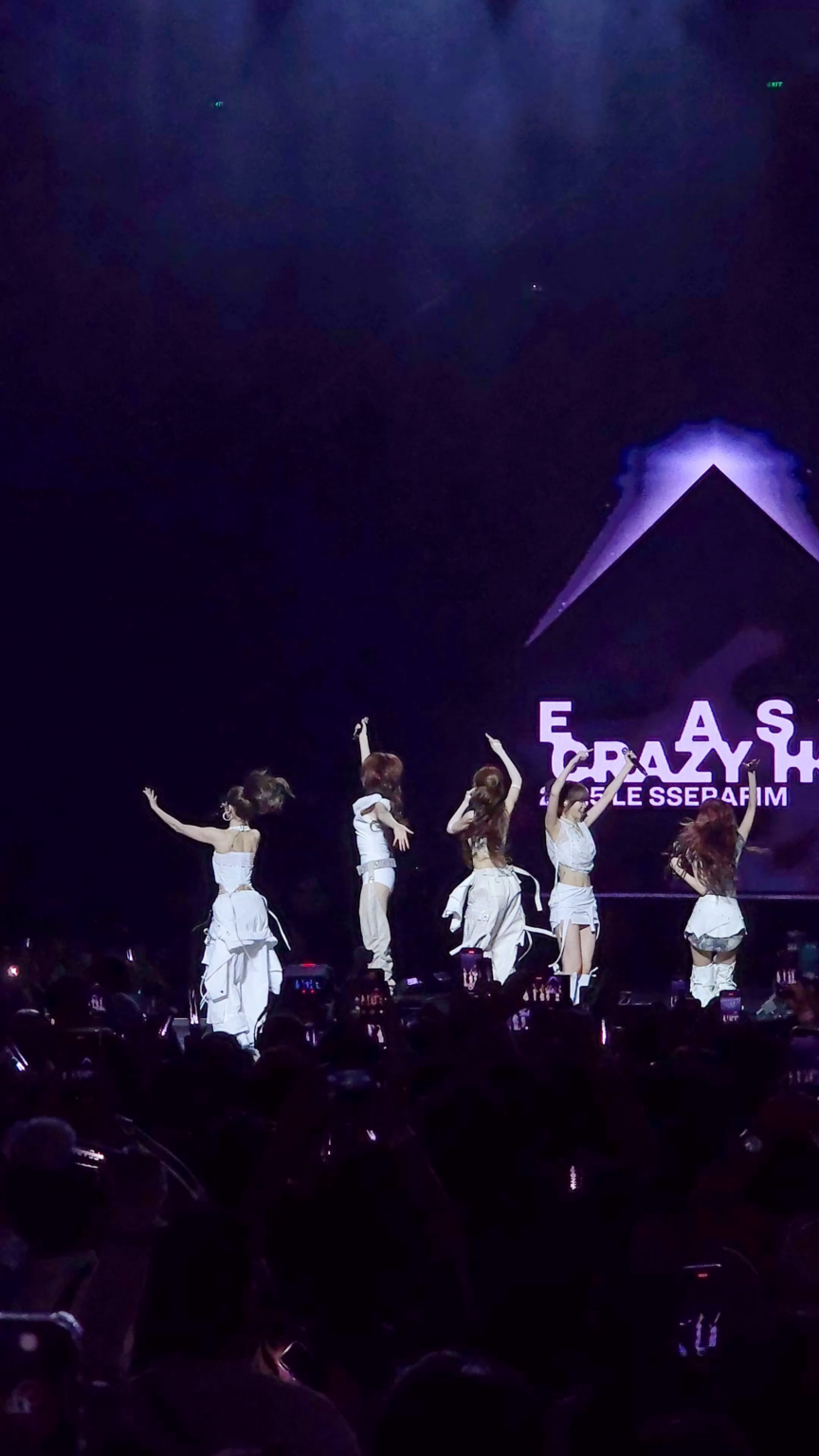 250804 Le Sserafim Tiktok Update - Manila أحضرت Energy📣 @ 2025 Le Sserafim "Easy Crazy Hot" في مانيلا