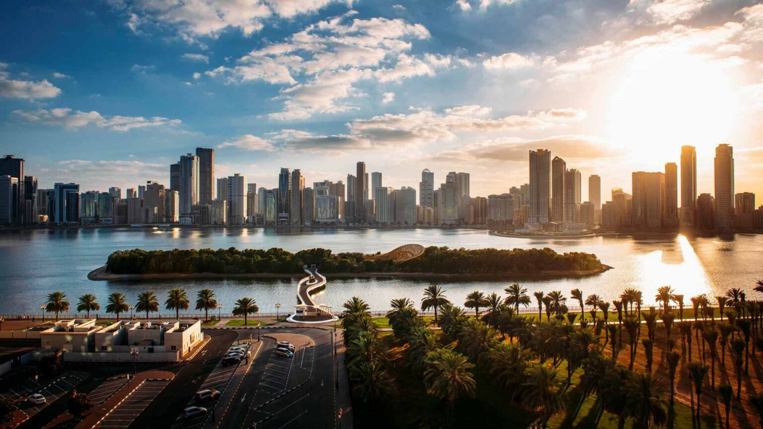 طقس الاثنين صحو إلى غائم جزئياً