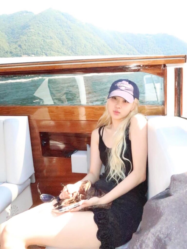 250810 Rosé IG Update