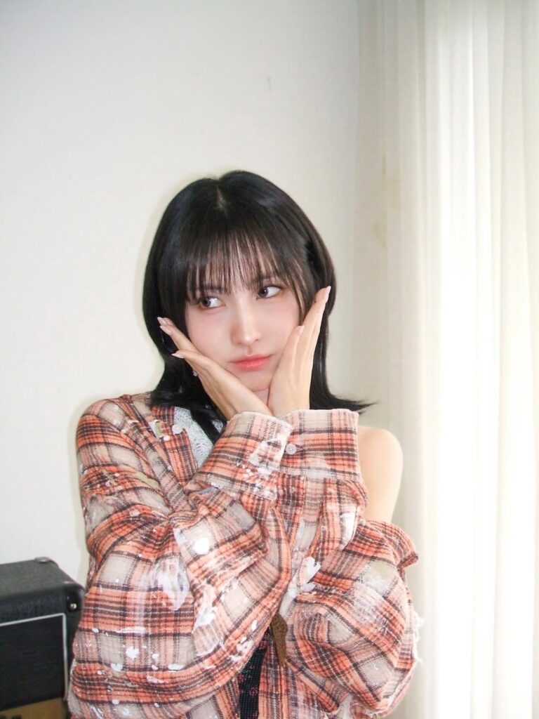 250813 تحديث اليابان Instagram - مرتين اليابان 6 ألبوم 『العدو』 2025.08.27 الإصدار 「العدو」 ذكريات #momo💭