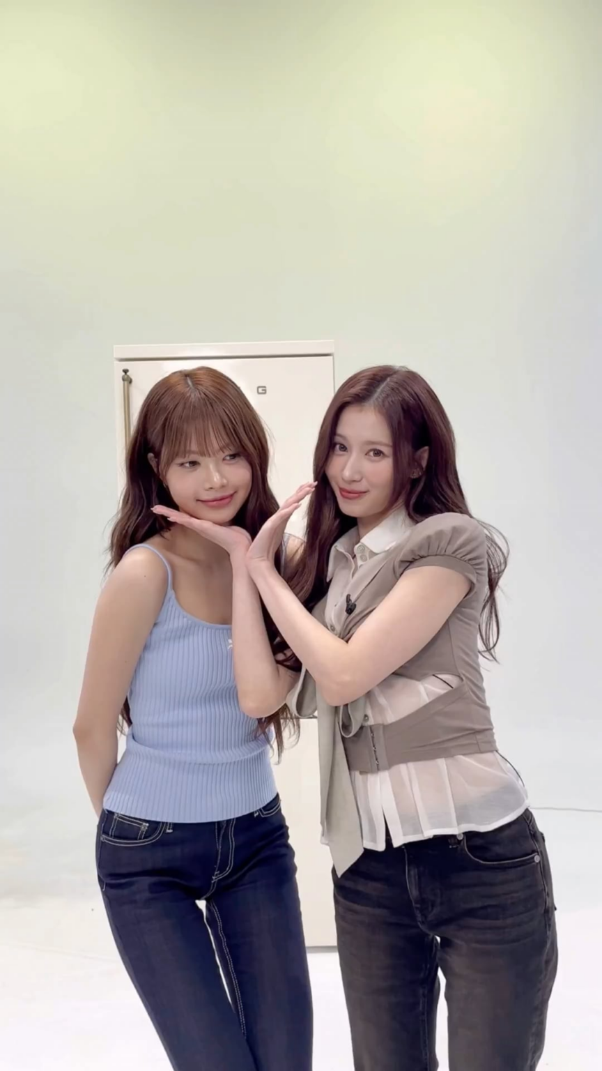 250801 هونغ إينتشاي مع مرتين سانا - هذا هو (تحدي الرقص)