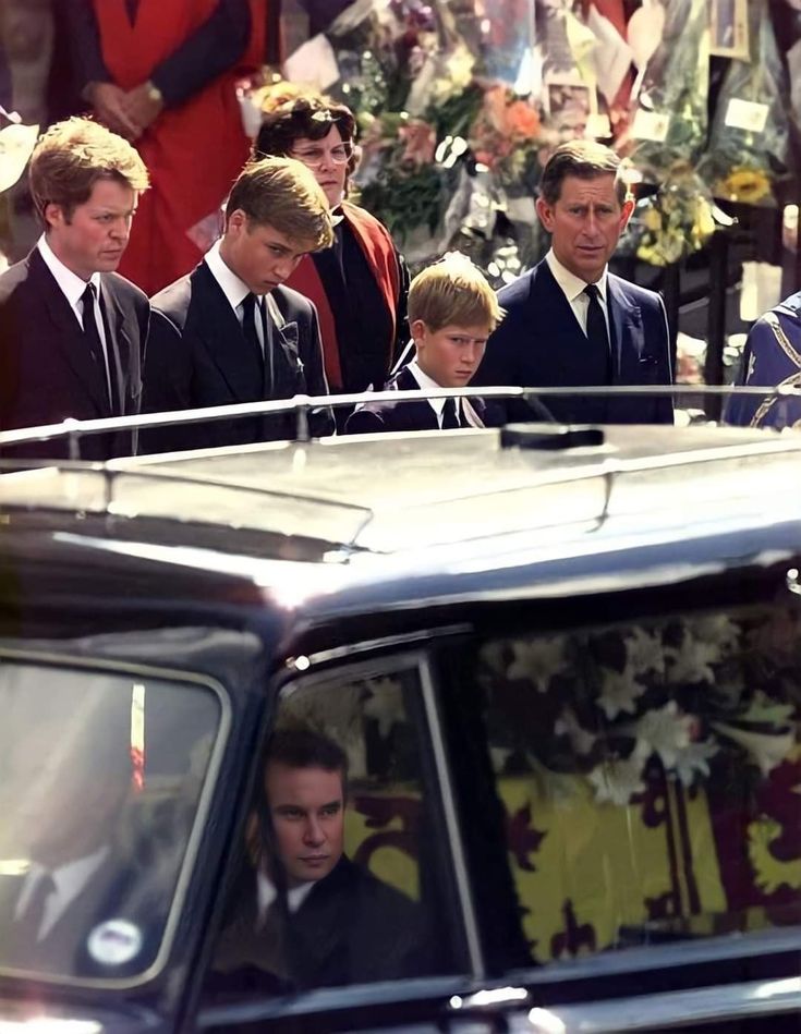 في وداع الليدي ديانا (Pinterest)