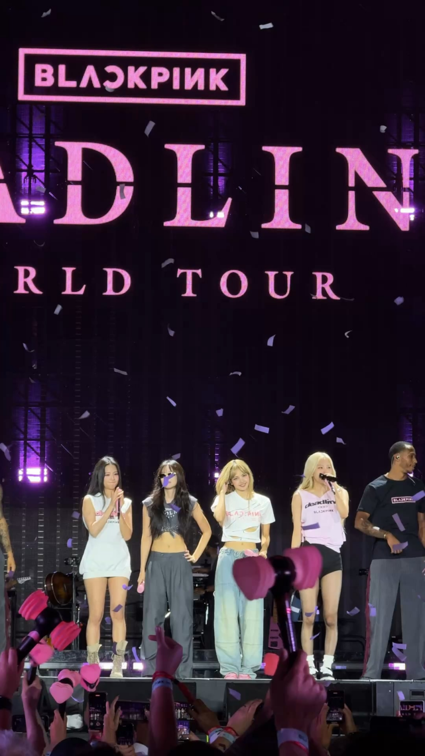 250815 و 250816 نهاية الحفل