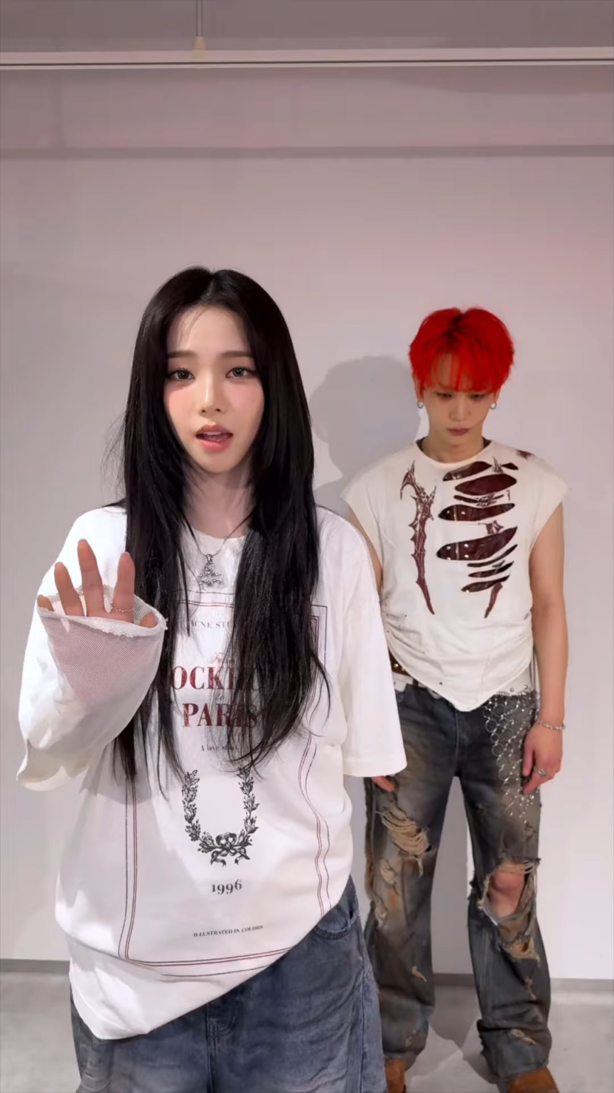 250811 تحديث AESPA Tiktok مع Karina - مهلا ، لذلك حصلت على سؤال (مع SHINee Key)