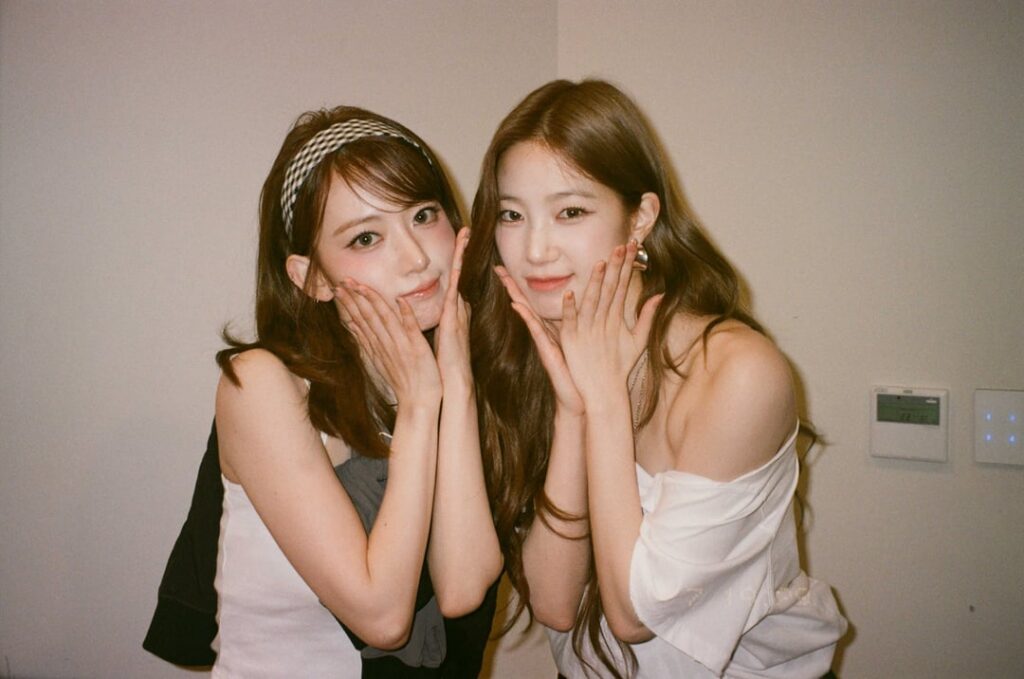 250810 تحديث IM_Lesserafim Twitter - رسالة عيد ميلاد Miyawaki Sakura السعيدة إلى Kazuha