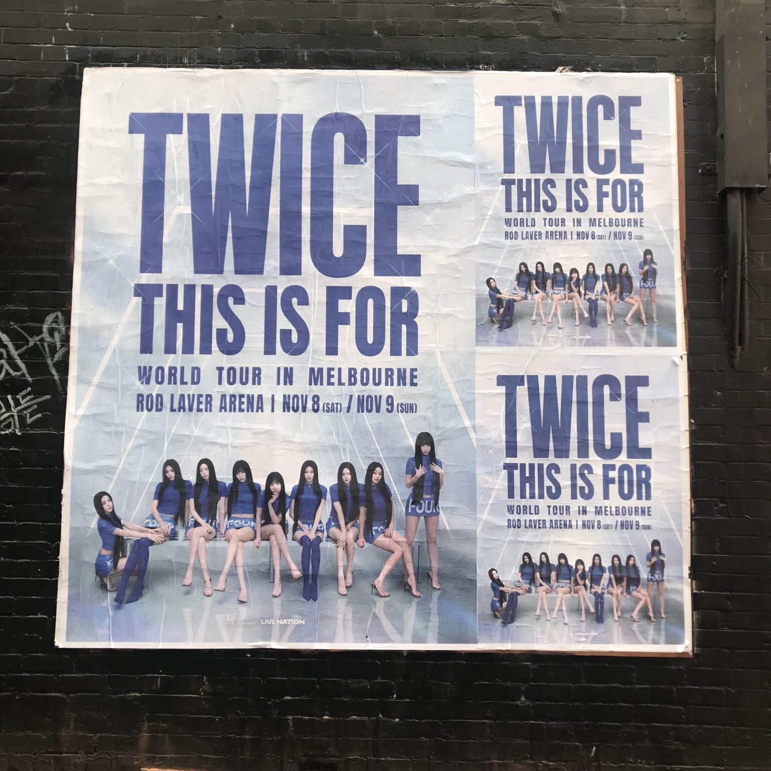 ملصقات مرتين في Drewery Lane ، Melb!