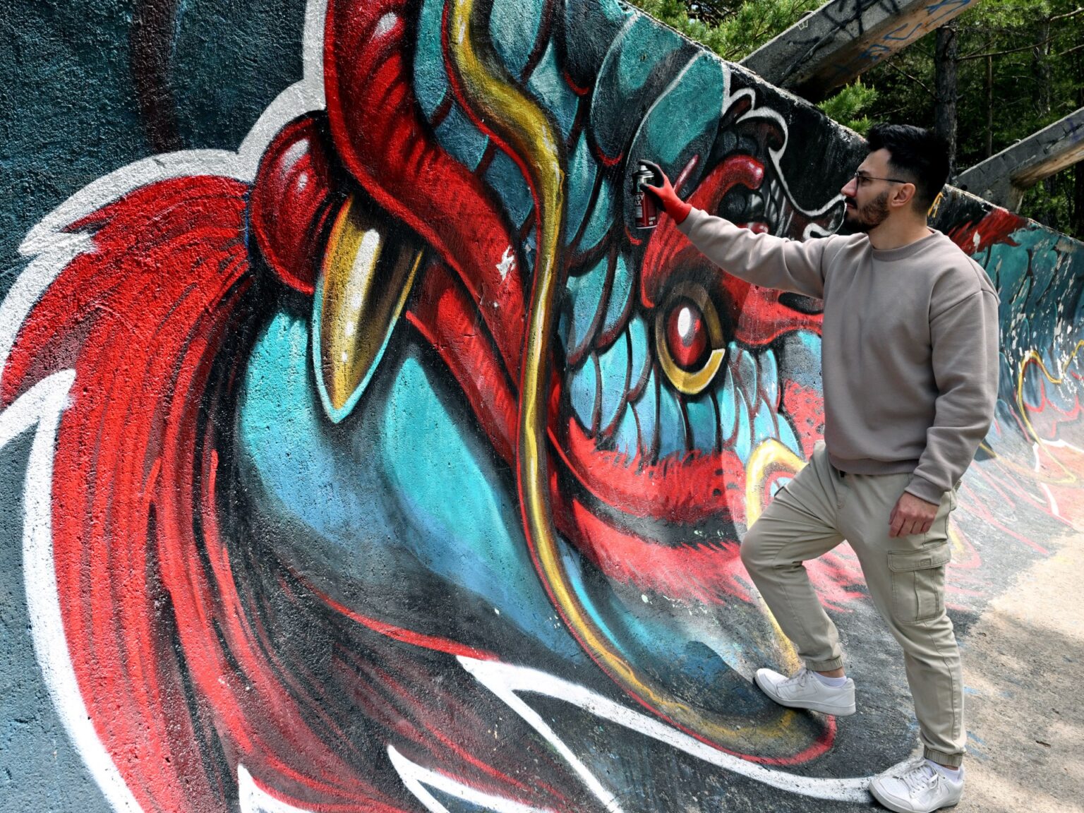 فن الشارع في سراييفو: جسور من الألوان في مواجهة الانقسامات القومية | ثقافة فن الشارع في سراييفو: جسور من الألوان في مواجهة الانقسامات القومية | ثقافة