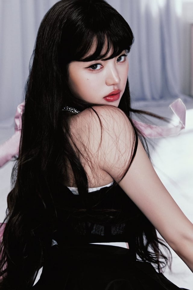 Ive - The 4th EP: Ive Secret (Concept Photo 3 - Jang Wonyoung ، Liz ، Leeseo ، Group)