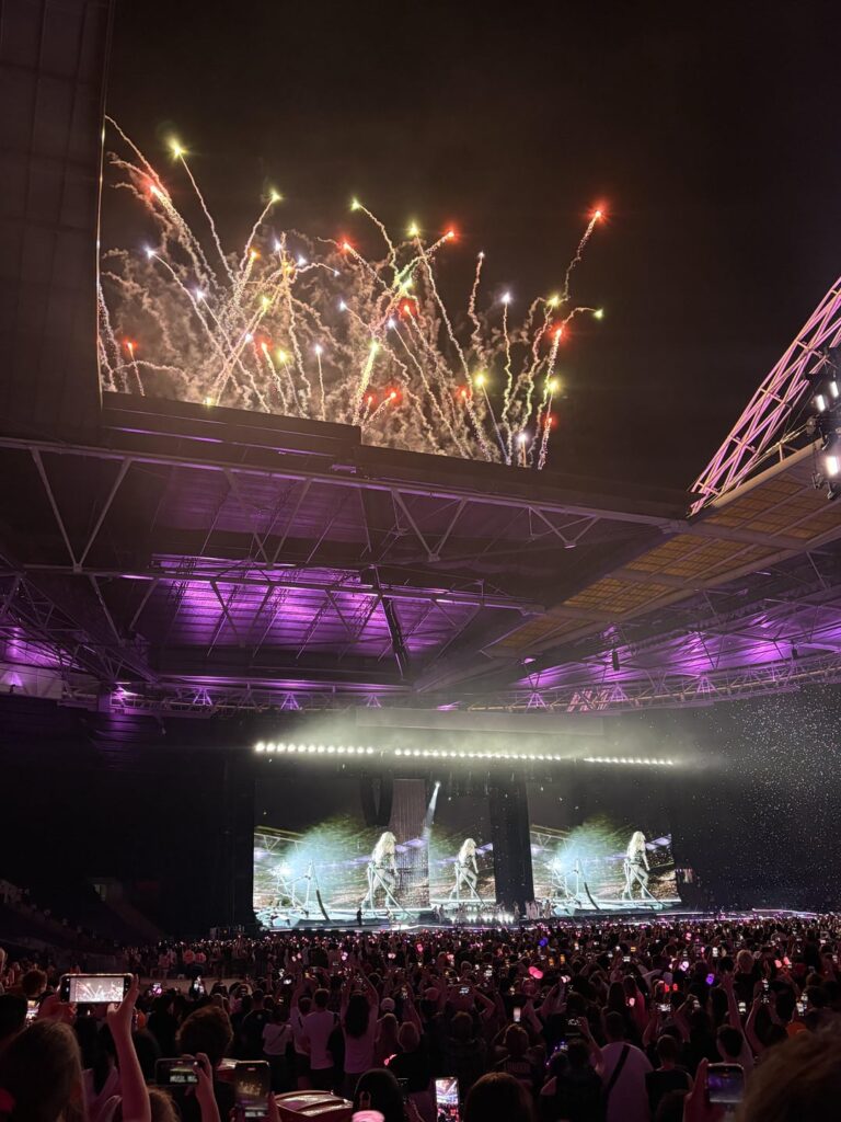 250815 London Night 1 & 2