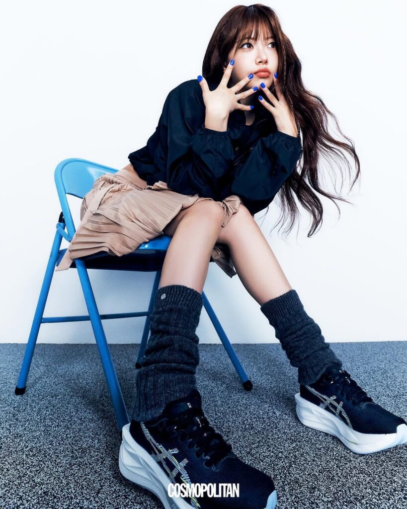 Le Sserafim Hong Eunchae - Cosmopolitan Sports Korea x Asics Korea (رقم 1 المعاينة المصورة)