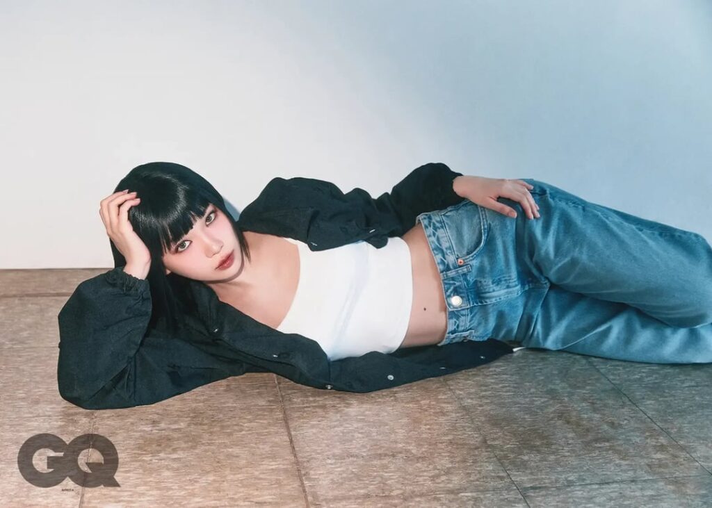 250828 Kim Chaewon - GQ Korea X Comme des Garçons (August 2025 Easse Pictorial Preview)