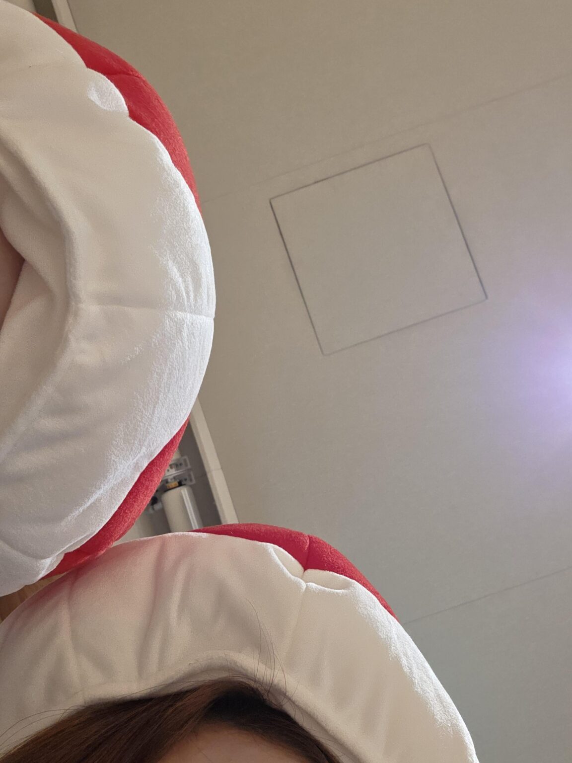 250812 Huh Yunjin Weverse Update مع Kim Chaewon