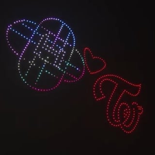 250803 تحديث Netflix Twitter - Huntr/X 💕@jypetwice | ذهب الصيادون شيطان KPOP ، صعودا ، في لولابالووزا !!!